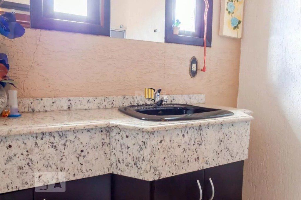 Casa 3 dormitórios no bairro Centro