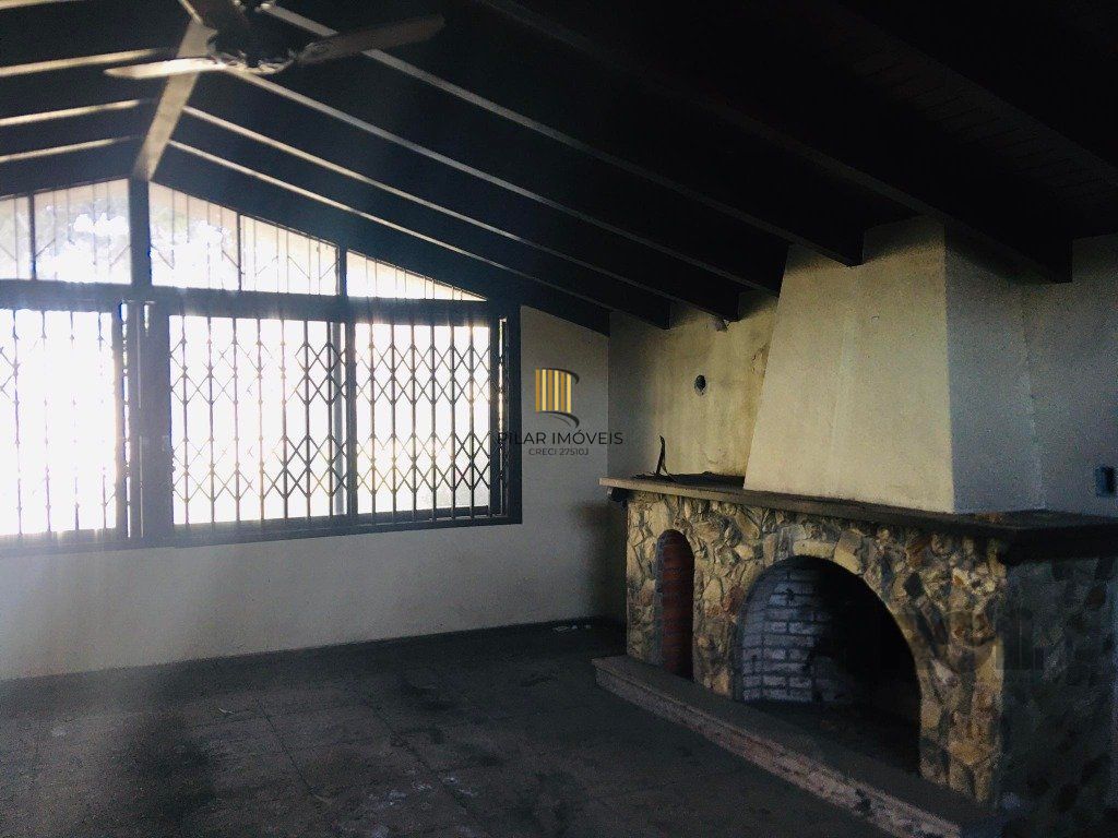 Casa para Venda - 400m², 4 dormitórios, sendo 1 suites, 4 vagas - Jardim Lindóia