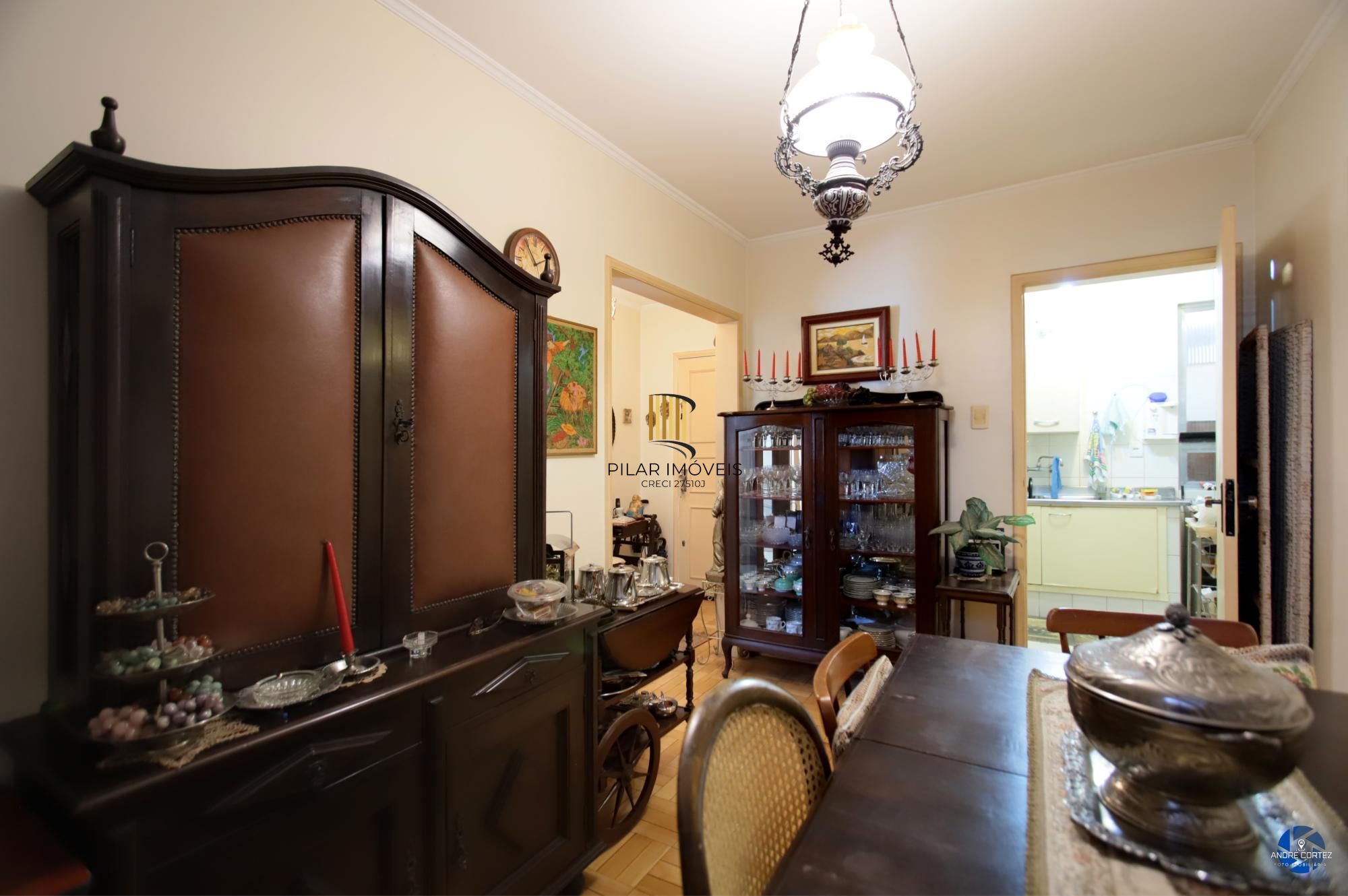 No Moinhos de Vento 03 dormitórios com 01 vaga