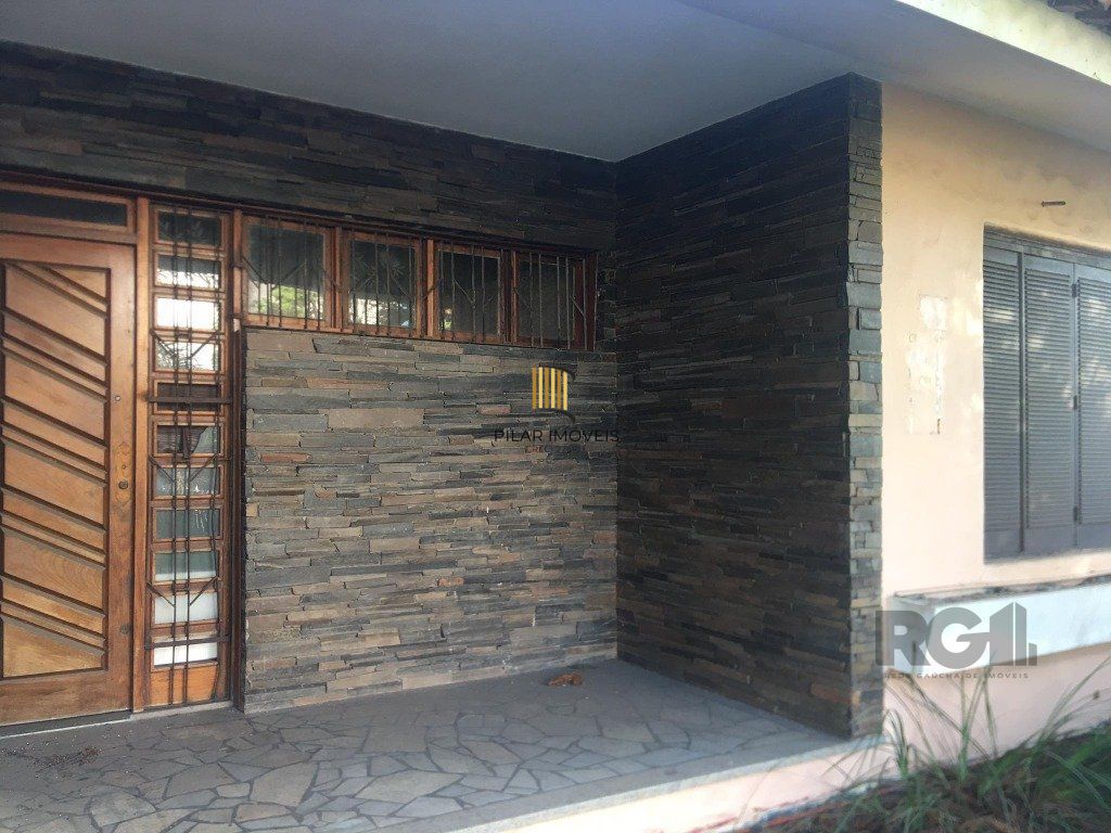Casa para Venda - 400m², 4 dormitórios, sendo 1 suites, 4 vagas - Jardim Lindóia