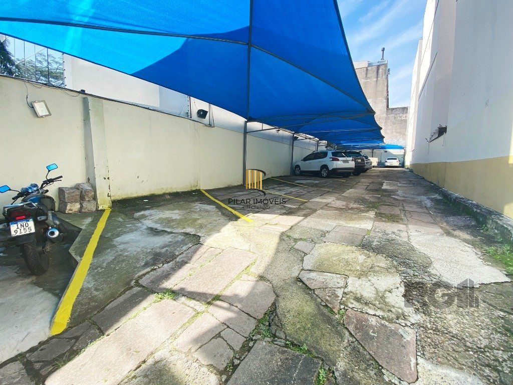 Apartamento de 03 dormitórios no bairro Santa Cecilia em Porto Alegre