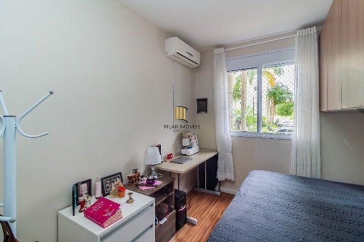 Apto térreo com 2 dorm, sendo 1 suíte, sala, cozinha, churrasqueira