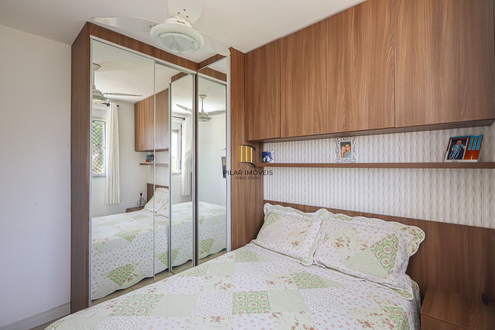 Apartamento Semimobiliado à Venda em Porto Alegre, RS