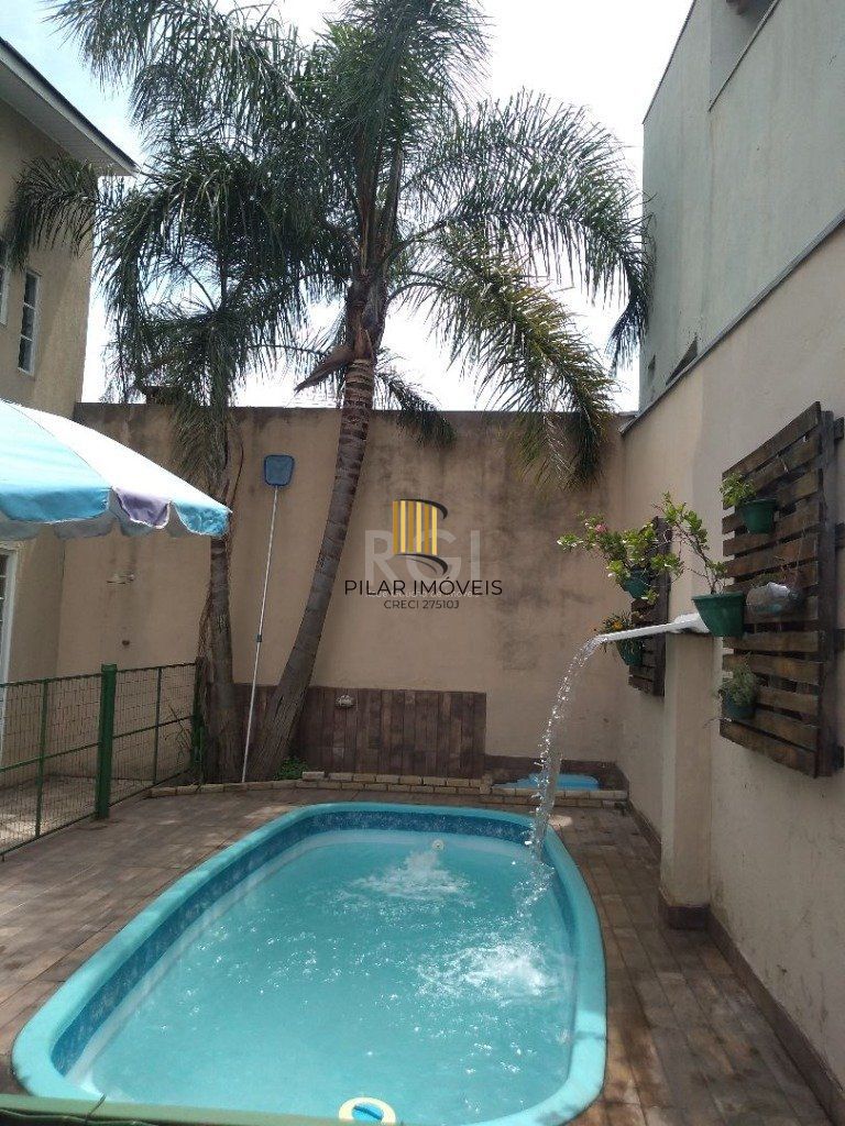 Casa para Venda - 200m², 3 dormitórios, sendo 2 suites, 4 vagas - Jardim Itu