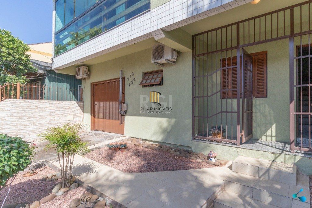 Casa para Venda - 272m², 3 dormitórios, sendo 1 suites, 2 vagas - Sarandi