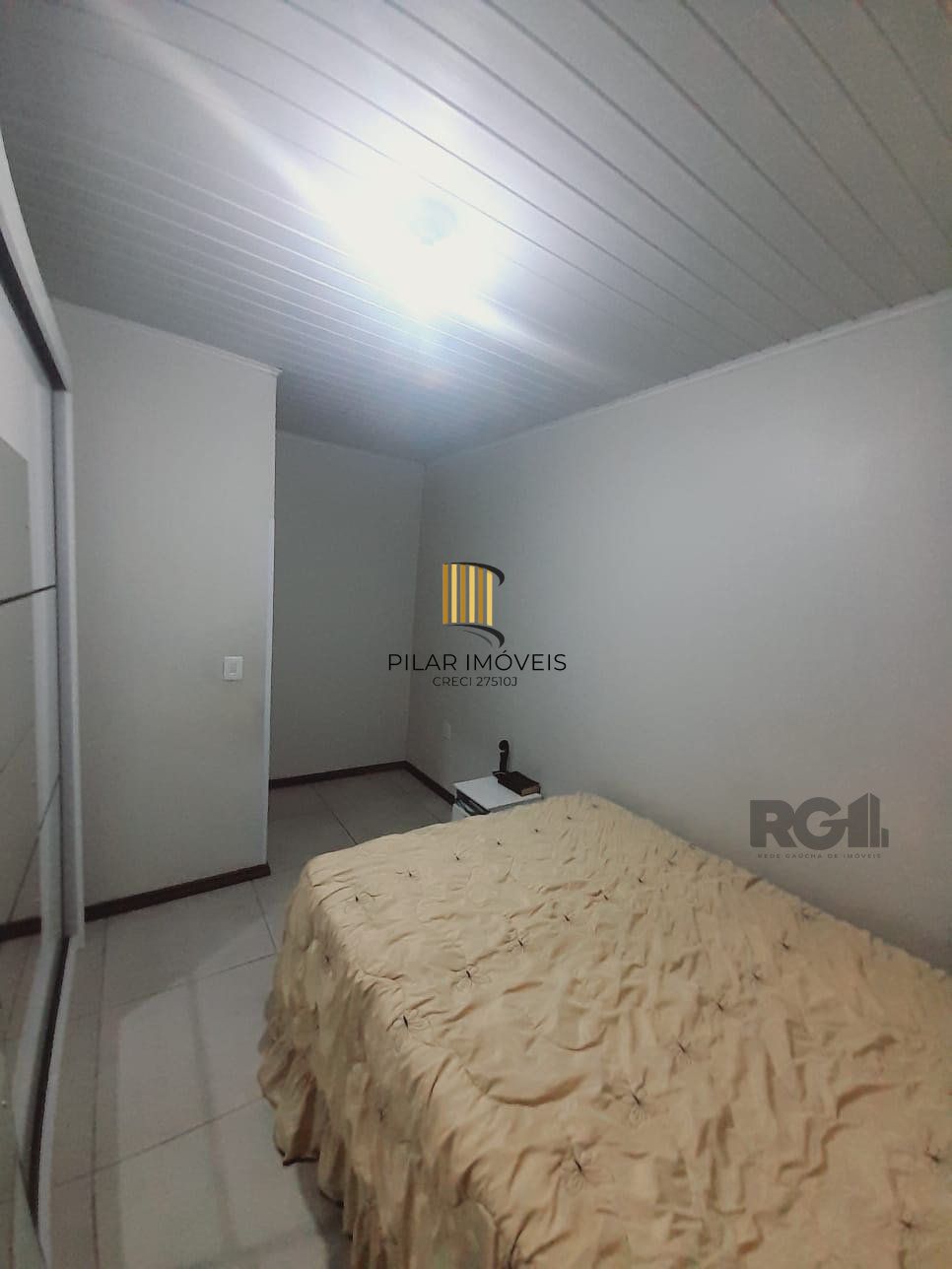 Casa para Venda - 272m², 3 dormitórios, sendo 1 suites, 2vagas - Porto Verde