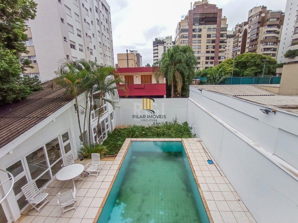Casa Comercial de Luxo no Centro da Cidade - Oportunidade Única!