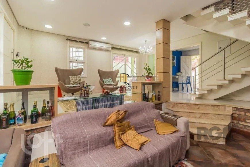Casa 4 dormitórios no bairro Cristal