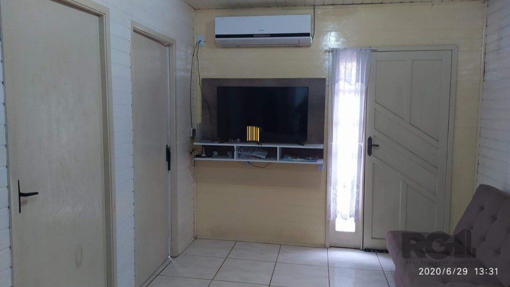 Casa 3 dormitórios no bairro Parque Florido