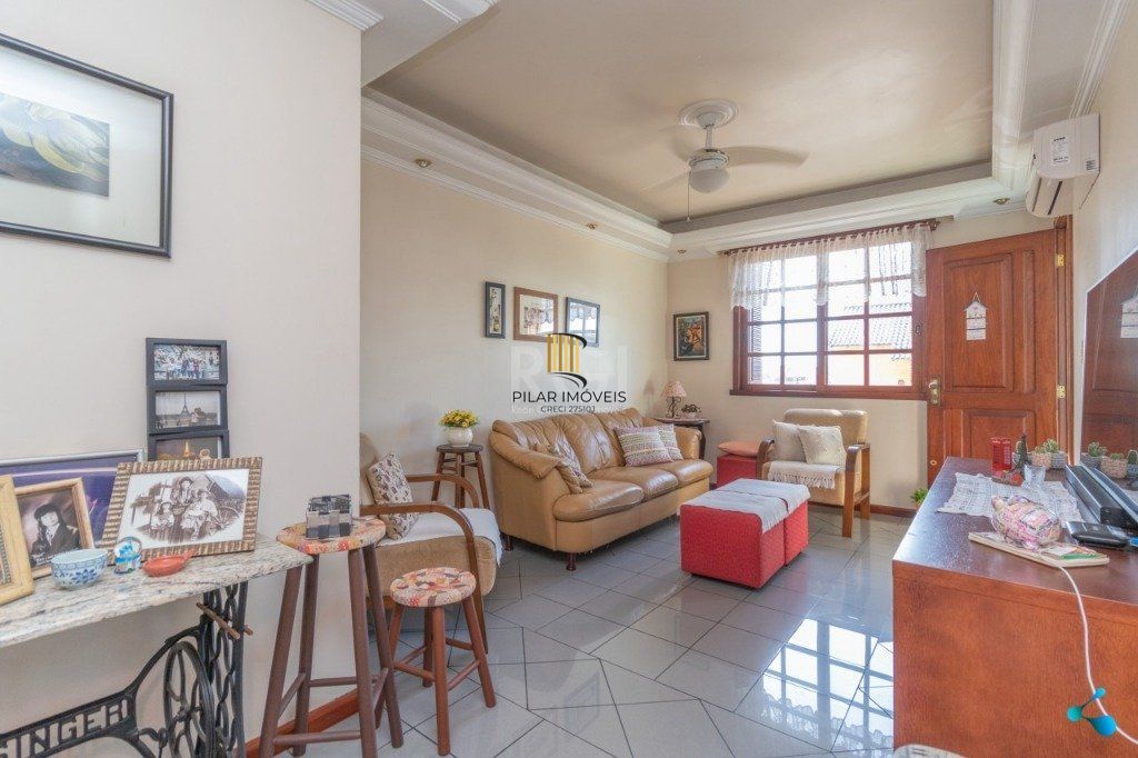 Casa para Venda - 272m², 3 dormitórios, sendo 1 suites, 2 vagas - Sarandi
