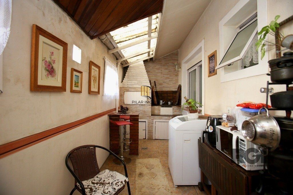 Casa para Venda - 70m², 3 dormitórios, 2 vagas - Jardim Leopoldina