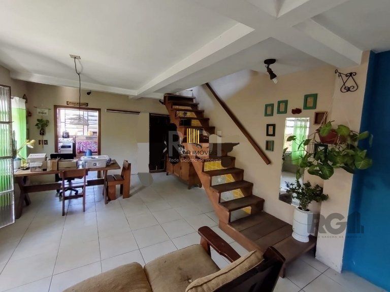 Casa para Venda - 181m², 4 dormitórios, 1 vaga - Rio Branco