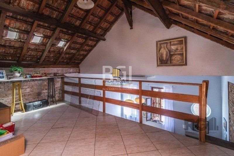 Casa 3 dormitórios no bairro Floresta