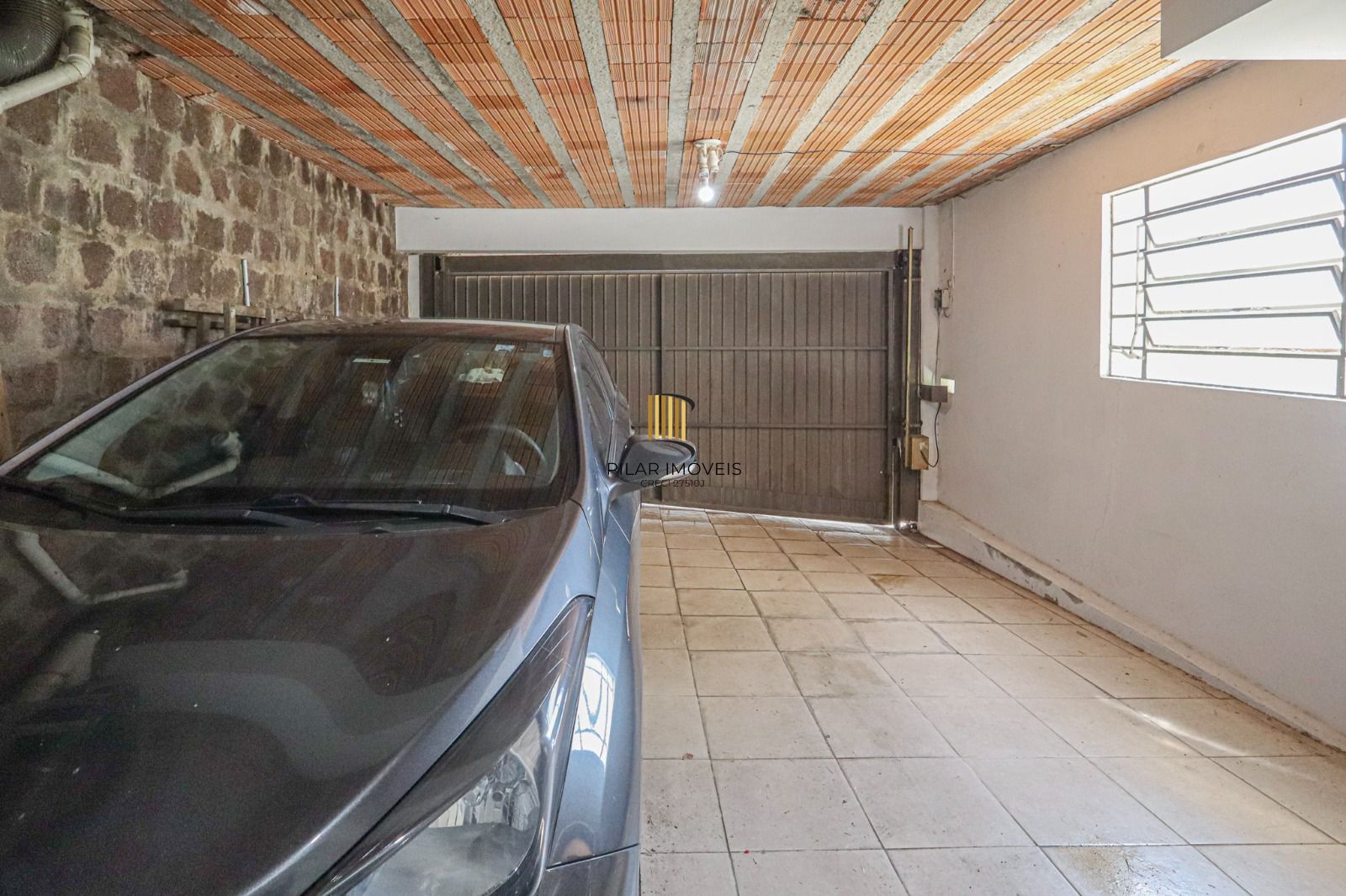 Residência de luxo ! Impecável.. 04 dormitórios , piscina / estuda dação