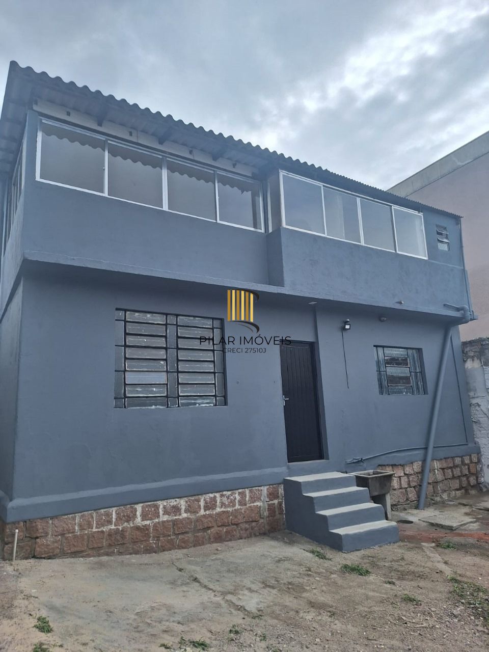 Casa Comercial 7 dormitórios no bairro Azenha