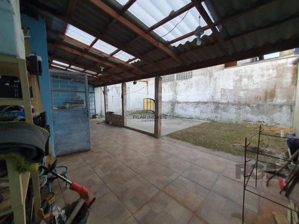 Casa 2 dormitórios no bairro Niterói