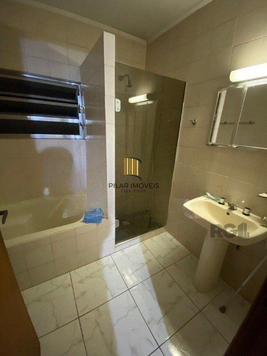 Sobrado para Venda - 169.4m², 3 dormitórios, sendo 1 suites, Cidade Baixa