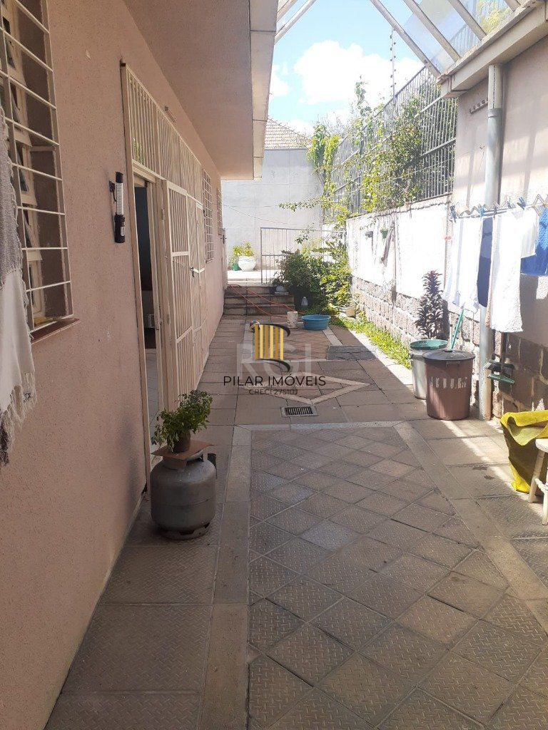 Casa 3 dormitórios no bairro Jardim Lindóia
