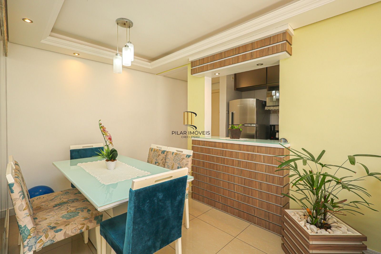 Apartamento Semimobiliado à Venda em Porto Alegre, RS