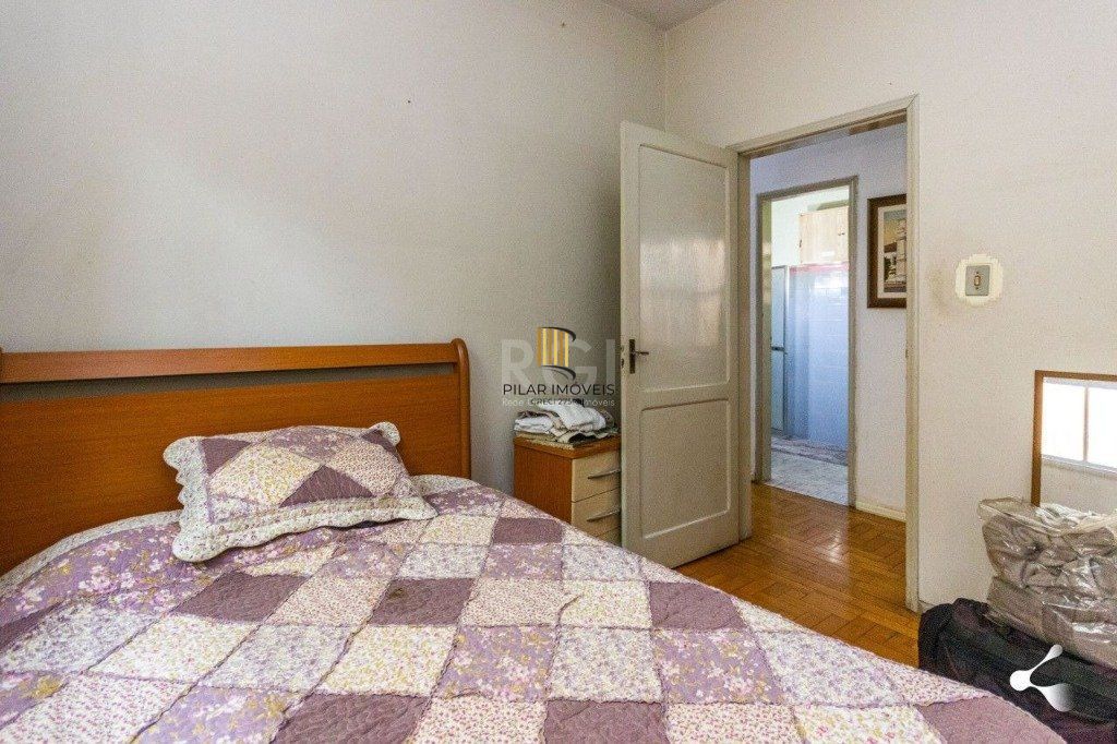 Casa para Venda - 221m², 4 dormitórios, sendo 1 suites, 2 vagas - São Geraldo