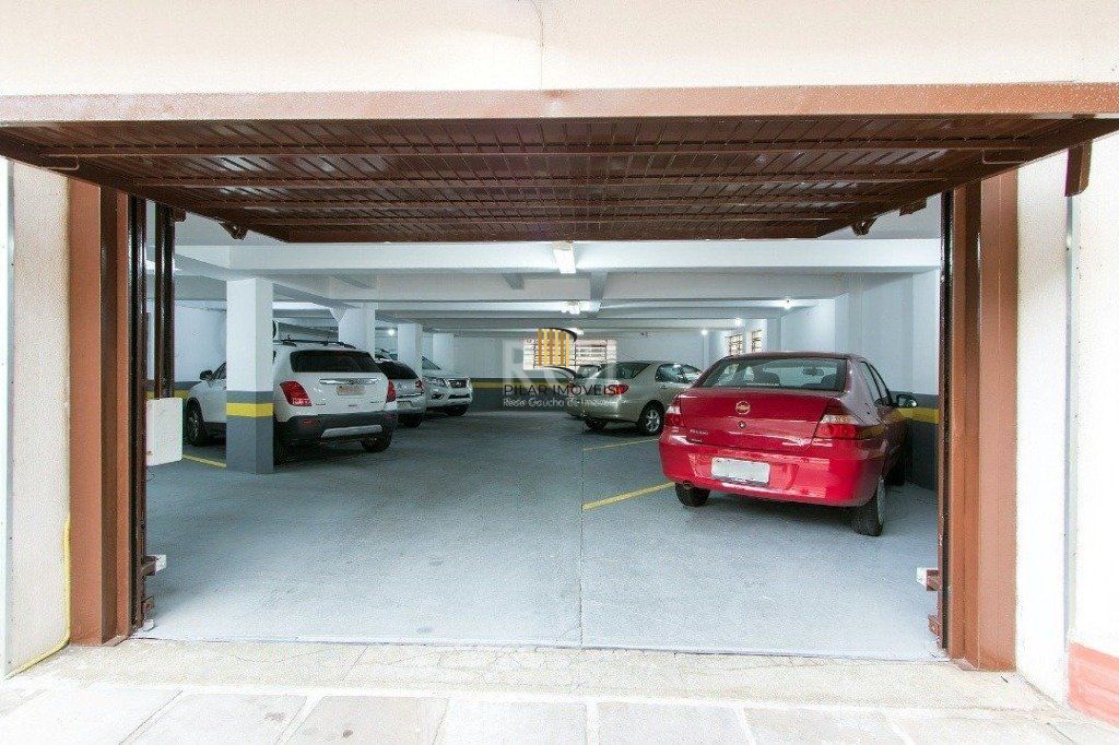 Apartamento para Venda - 101m², 3 dormitórios, 1 vaga - Menino Deus