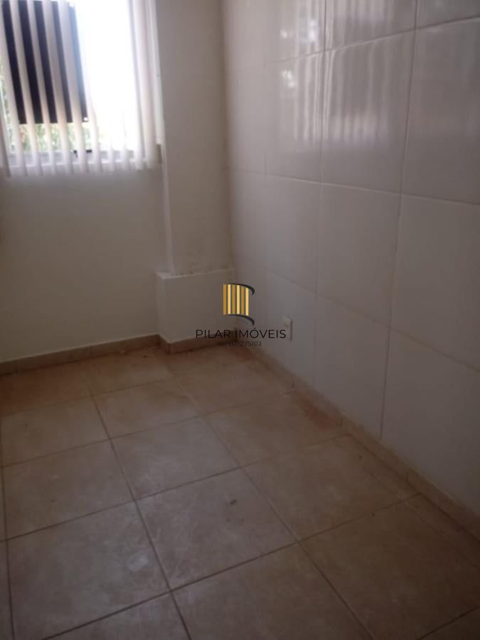 Sala comercial à venda, localizada no coração de Canoas, Rio Grande do Sul. Este imóvel espaçoso e moderno conta com 1 quarto, 1 banheiro e uma vista panorâmica deslumbrante