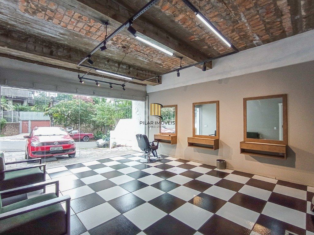 Casa Comercial de Luxo no Centro da Cidade - Oportunidade Única!
