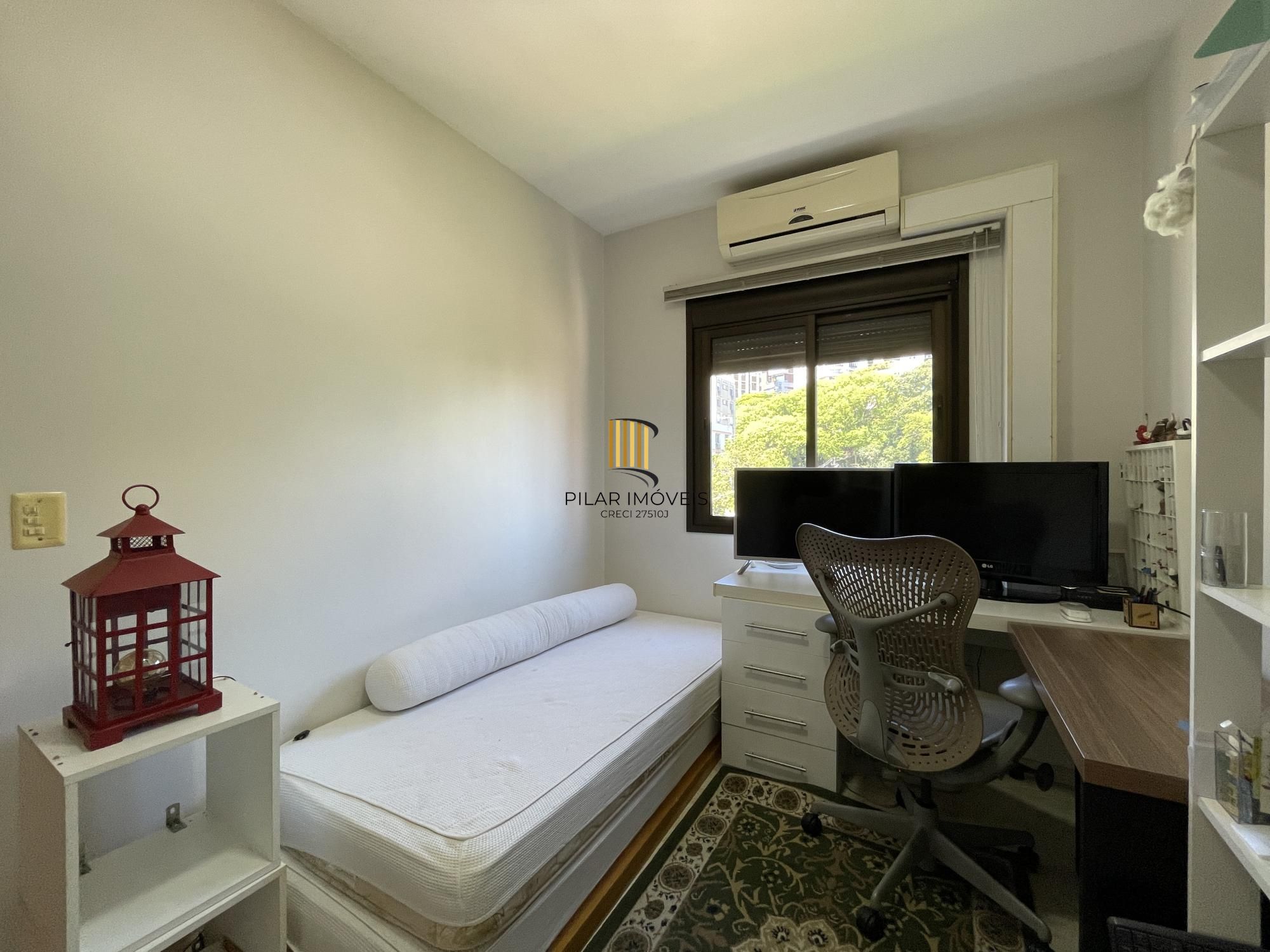 No Moinhos De Vento 02 Dorm. 02 Vagas , Churrasqueira, muito sol e privacidade