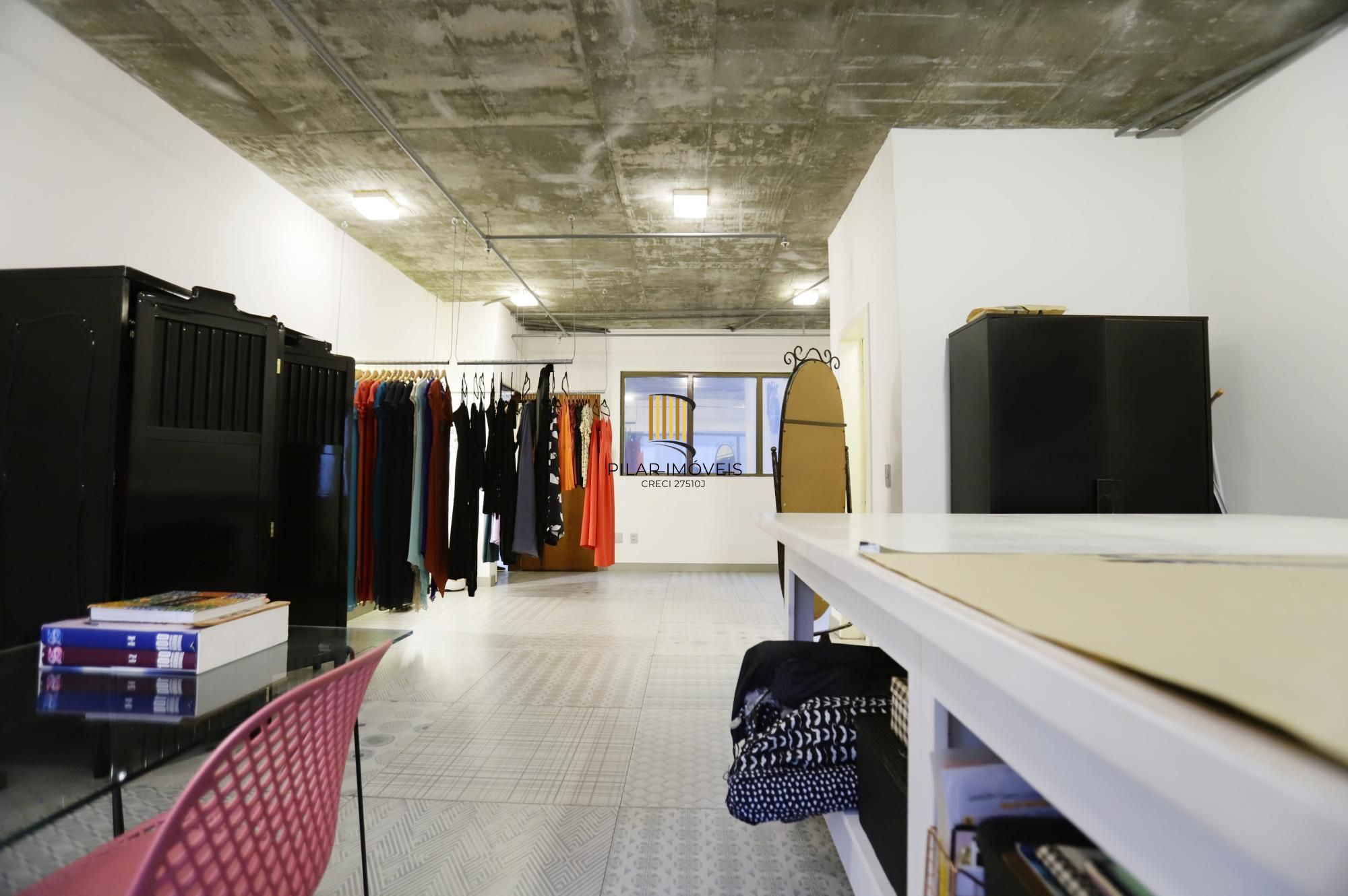 Sala Comercial 1 dormitório no bairro Bom Fim