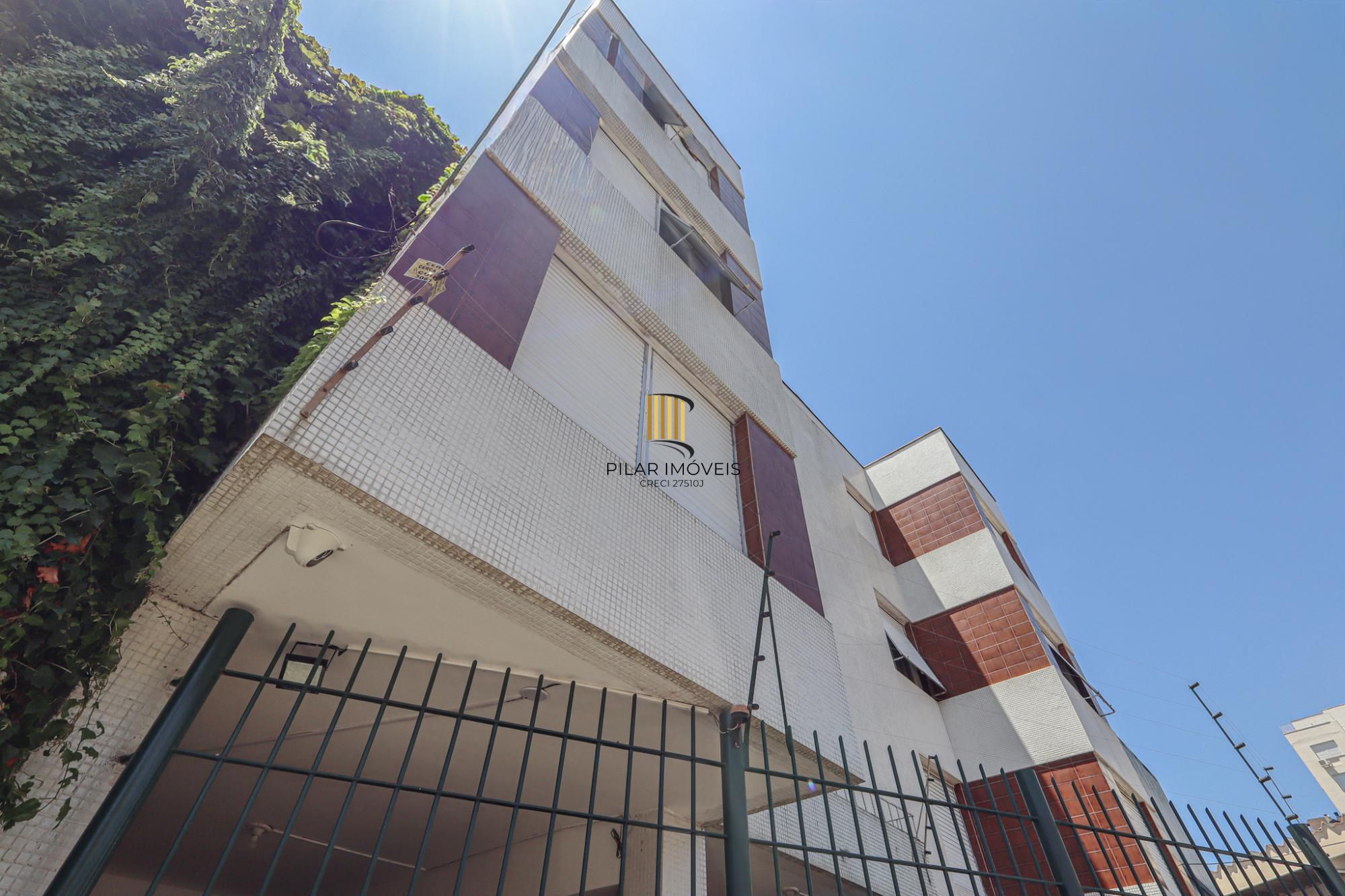 Apto 01 quarto todo reformado no bairro Floresta Porto Alegre/RS