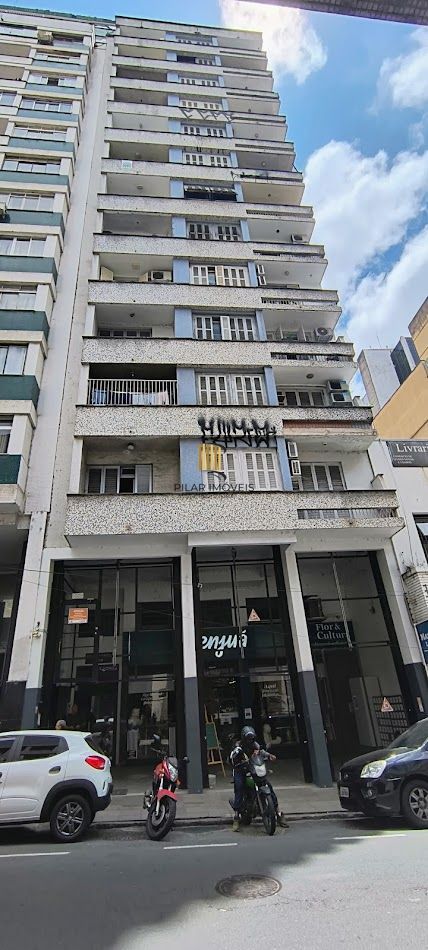Apartamento 01 dormitório em andar alto