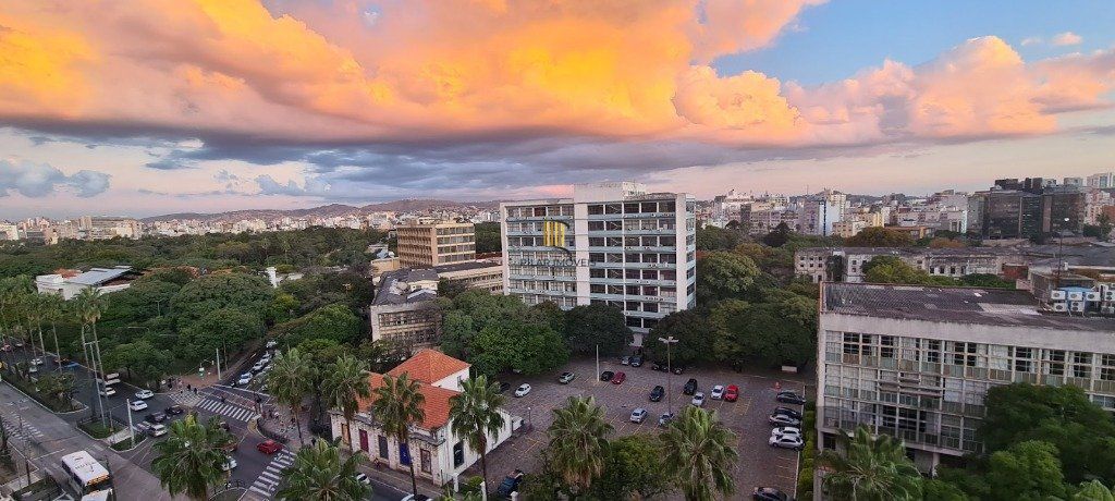 Apartamento 03 dormitórios no Bom Fim em Porto Alegre