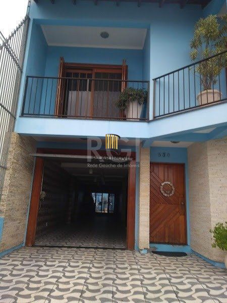 Casa 5 dormitórios no bairro Centro