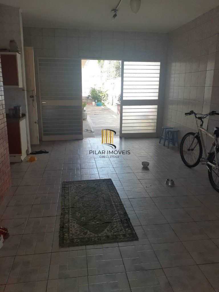 Casa 3 dormitórios no bairro Jardim Lindóia