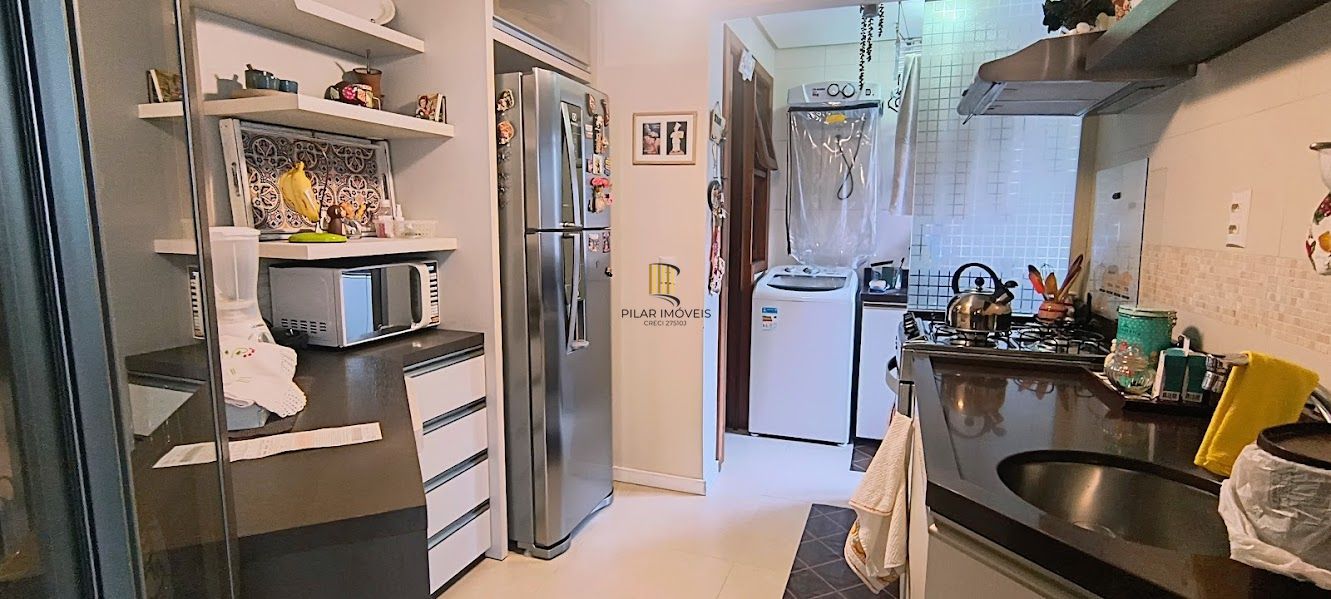 Apartamento 02 dormitórios no Menino Deus