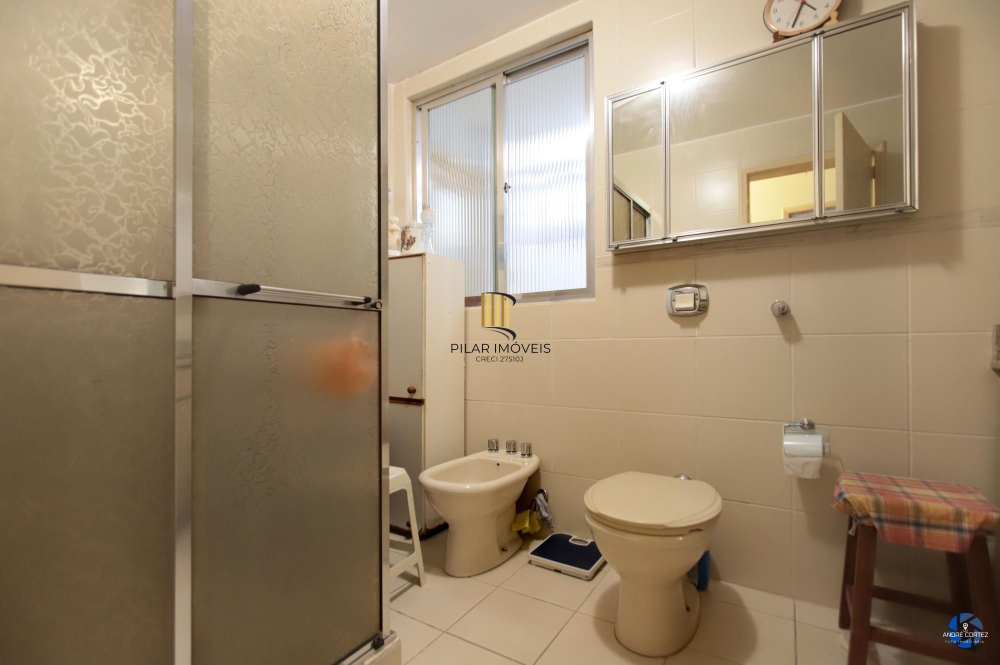 No Moinhos de Vento 03 dormitórios com 01 vaga