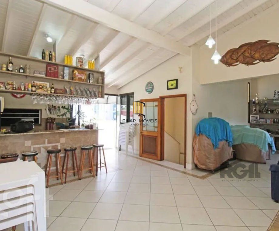 Casa sobrado no Partenon de 5 dormitórios 