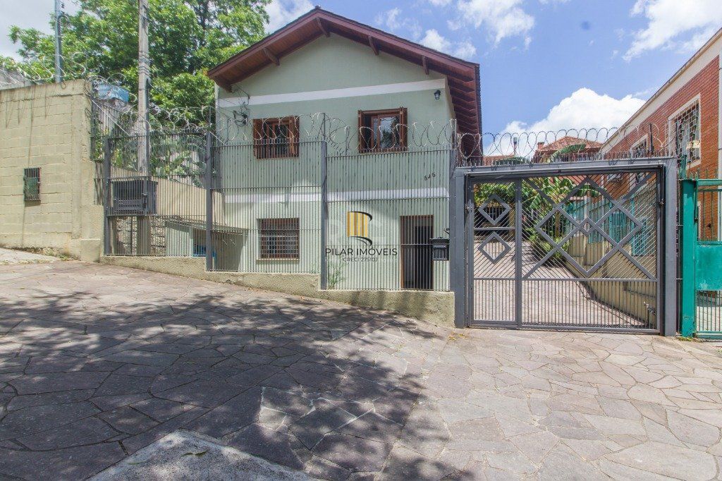 Casa para Venda - 380.83m², 5 dormitórios, sendo 1 suites, 2 vagas - Glória - Pilar Imóveis