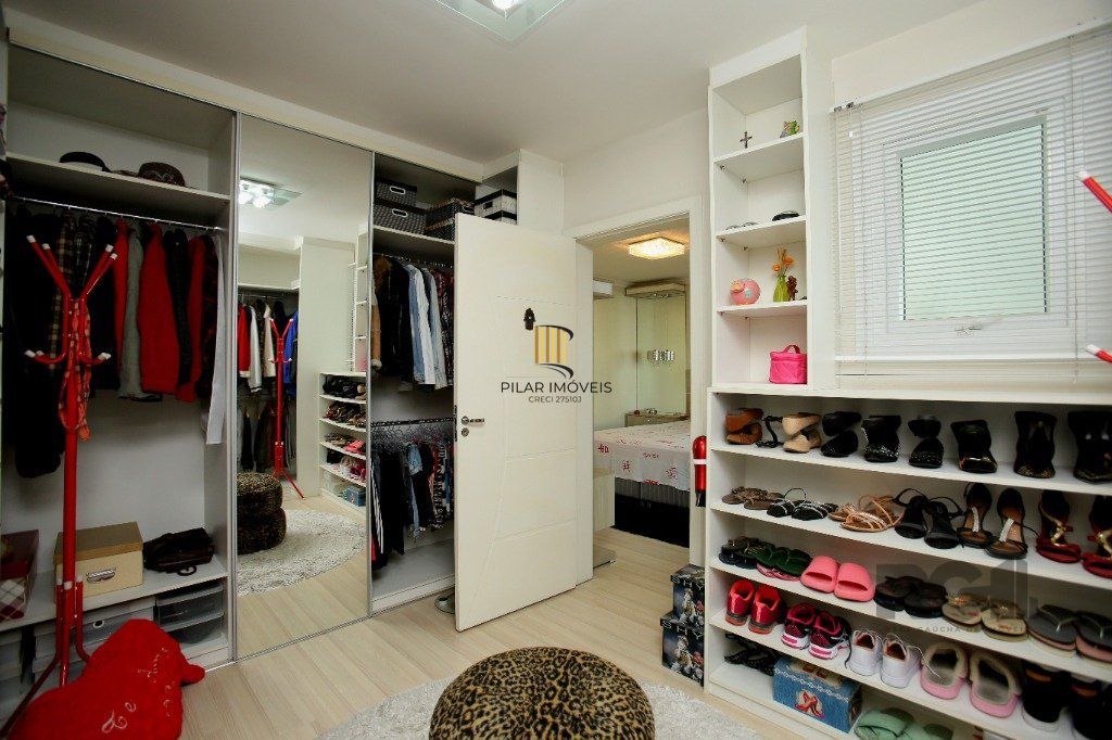 Casa 3 dormitórios no bairro Sarandi