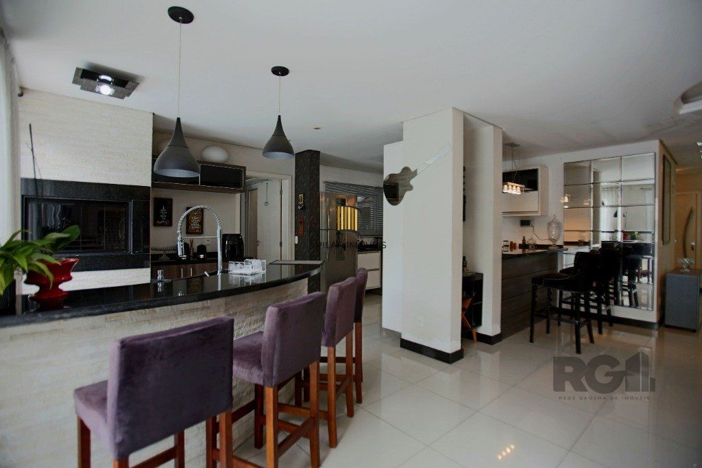 Casa 3 dormitórios no bairro Sarandi