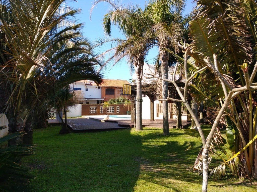 Casa para Venda - 410m², 5 dormitórios, sendo 5 suites, 5 vagas - Centro