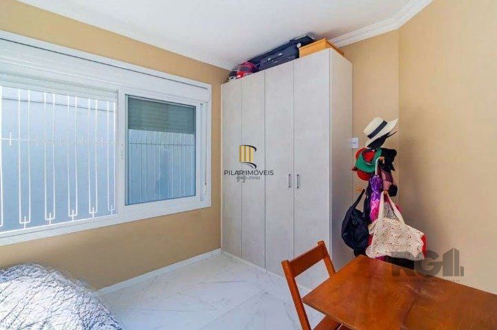 Vendo casa no Bairro Cristo Redentor em Porto Alegre.