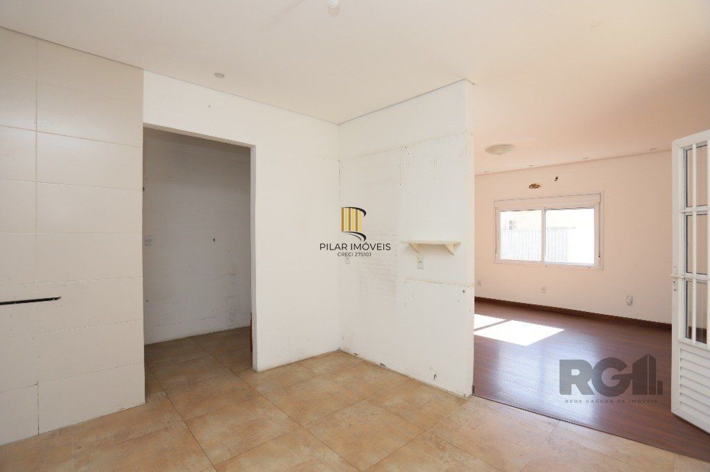Casa 3 dormitórios no bairro Passo da Areia