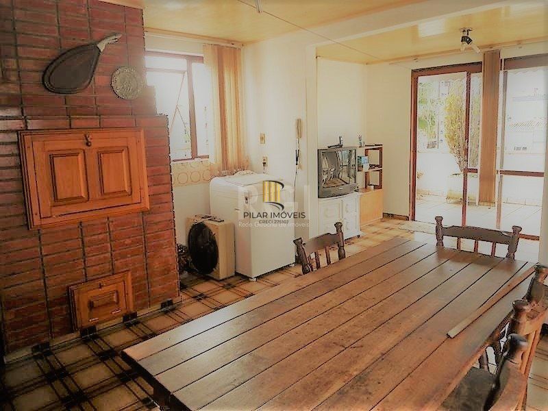 Cobertura para Venda - 166m², 3 dormitórios, sendo 1 suites, 1 vaga - Menino Deus