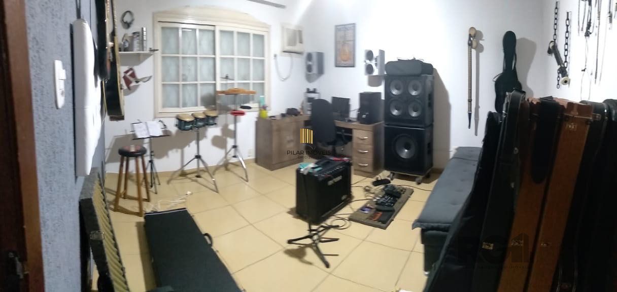 Excelente casa de 70m² com 3 dormitórios no bairro Sarandi. 