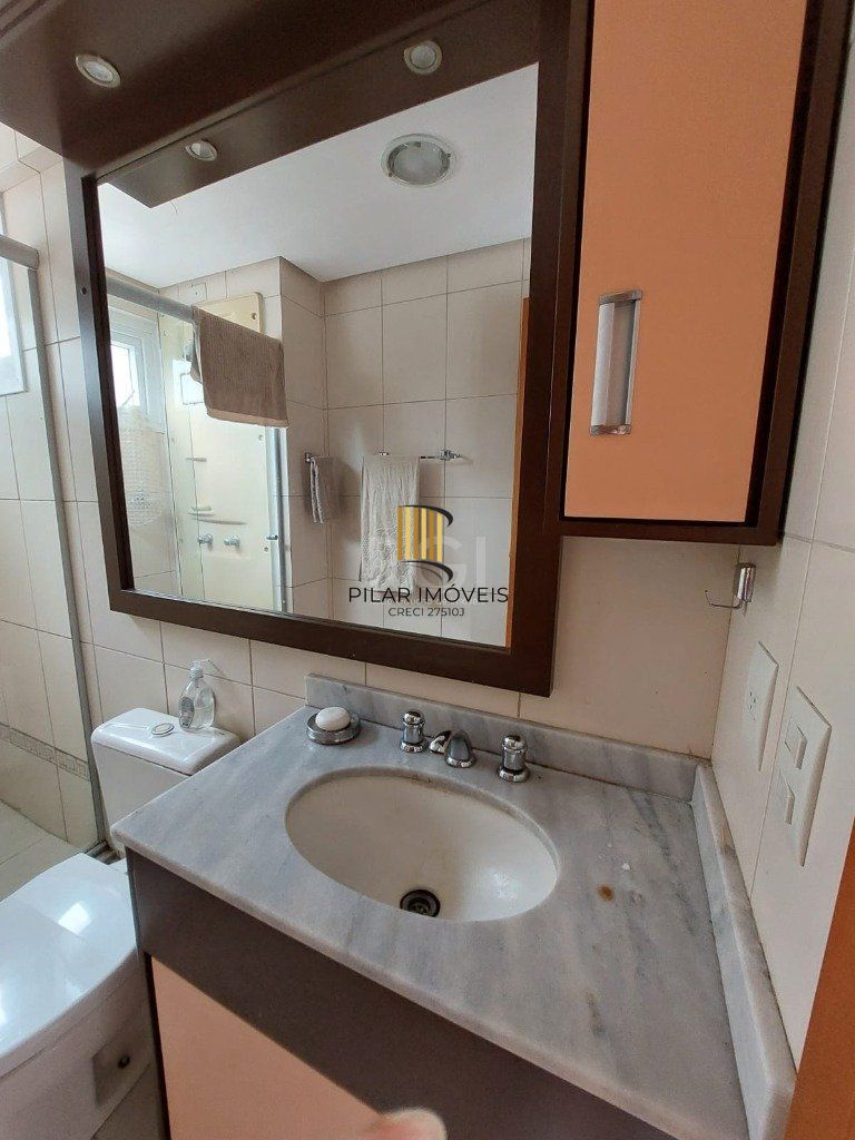 Apartamento 3 dormitórios no bairro Menino Deus