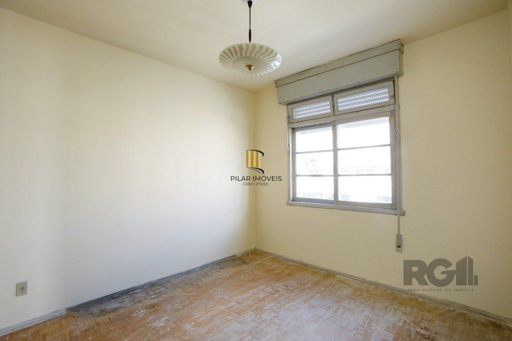 Vendo excelente cobertura com vista cinematografia, no Bairro Floresta.