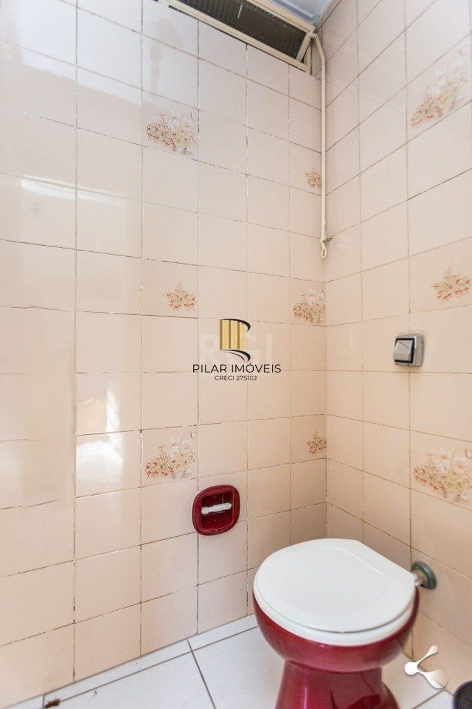 Casa para Venda - 500m², 3 dormitórios, sendo 3 suites, 4 vagas - Vila Ipiranga