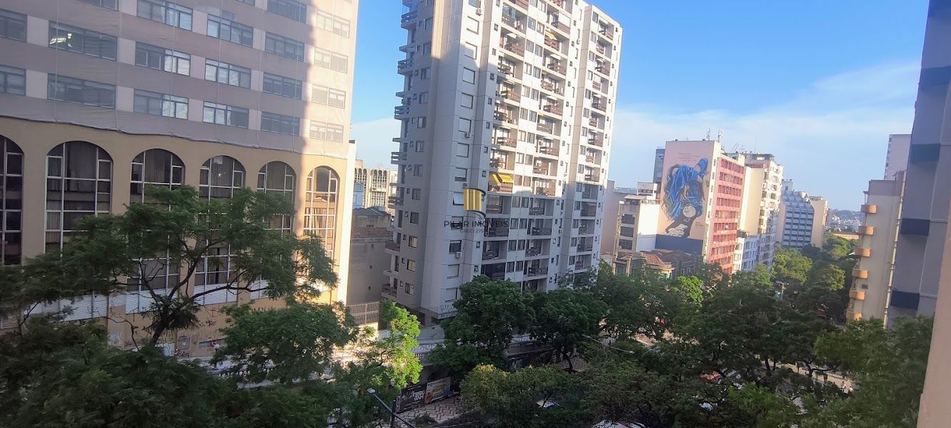 Apartamento mobiliado, 3 dormitórios, 92m²,  Bairro Centro Histórico Porto Alegre