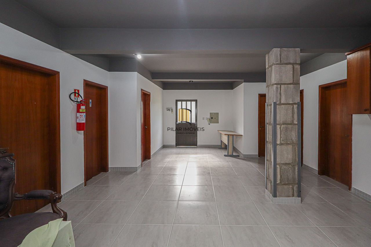 Pavilhao Comercial, Locação / Venda, 596 m², Bairro Partenon, Porto Alegre